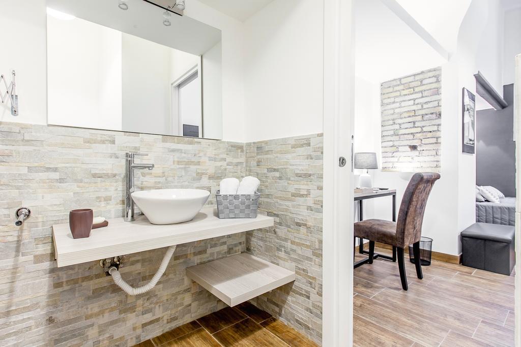 Del Falco Boutique Rooms San Pietro Рим Екстериор снимка